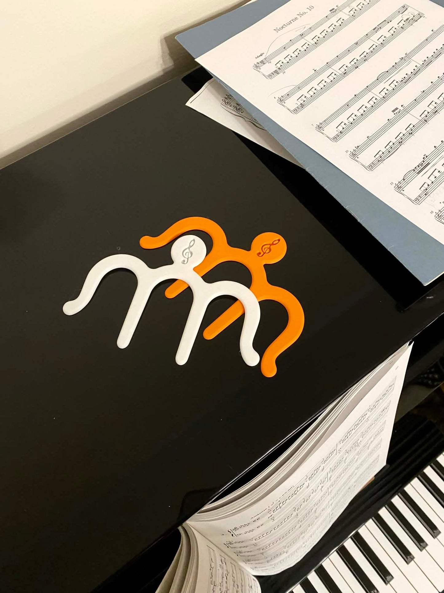 Music Book Clip
